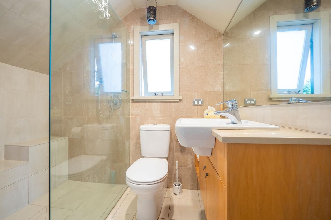 Quiet Private Studio In Strathfield With Kitchenette And Private Bathroom 3Min To Station Sleeps 6 Sydney Exteriör bild